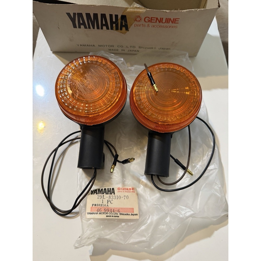 Yamaha RD350 LC Front Indicator 2 Lot 29L-83310-70 OEM